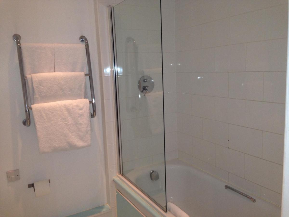 Citrus Hotel Cheltenham By Compass Hospitality Bilik gambar